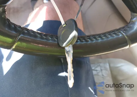 2007 Chevrolet Avalanche 1500 Lt из США, поврежденный, VIN 3GNEC12J87G320527